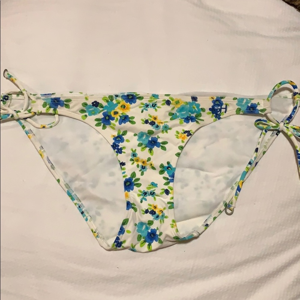 Gilly Hicks bikini bottom